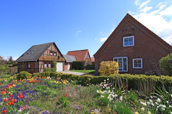 Schönes Ferienhaus mit großem Garten