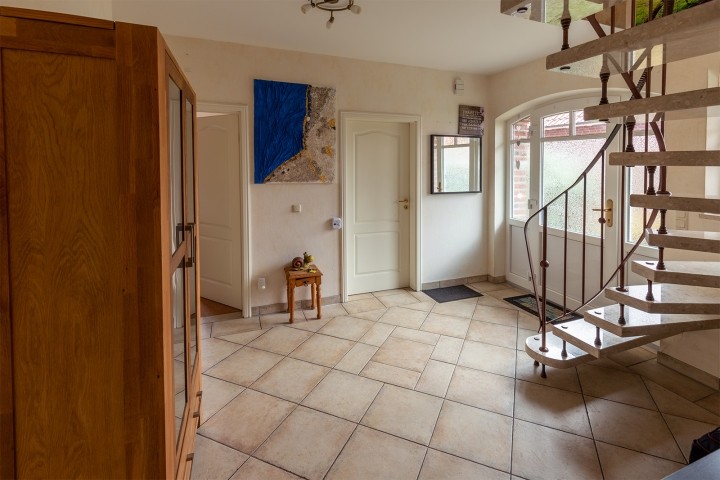 Großes, schickes Ferienhaus nahe Nordseeküste bis 10 Personen mit Garten