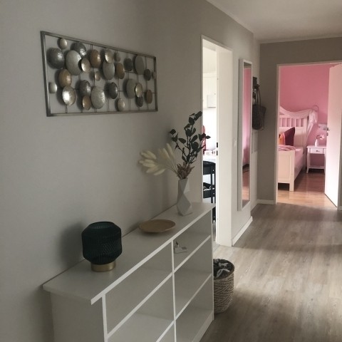 Moderne Ferienwohnung mit Garten