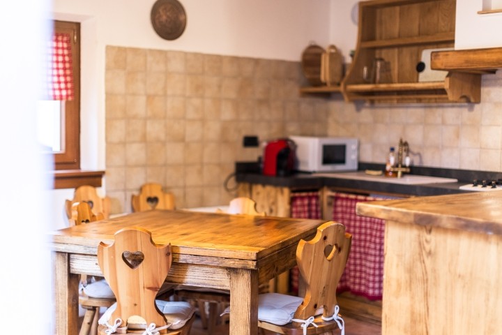I11v Haus am Ledrosee in ruhiger, abgeschiedener Lage mit großen Garten