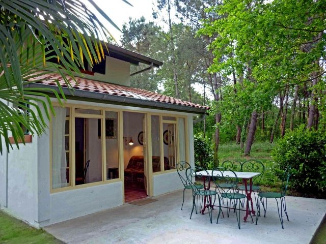 seitliche Terrasse