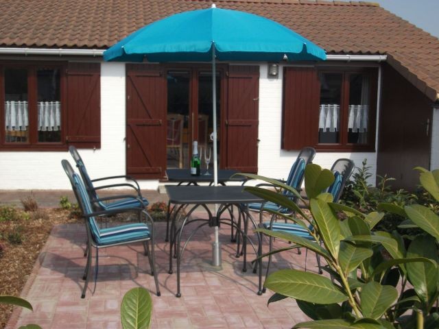 Haus aus Gartenansicht