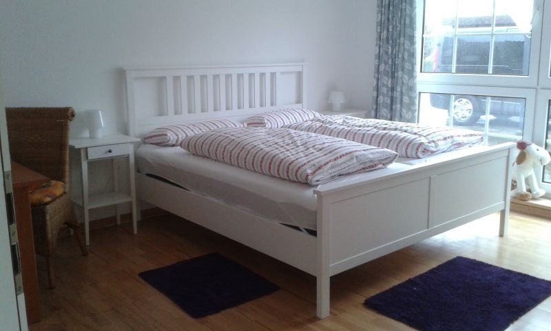 Schlafzimmer 1