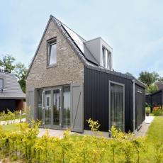Ein luxuriöses Ferienhaus mit Garten an der niederländisch ...