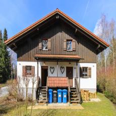 Schlafen am Waldrand - Ferienhaus Alexandra - Bayern - Hunde ...