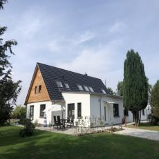 Grosse 4 Sterne Ferienwohnung beim Boddenstrand mit Terrasse ...