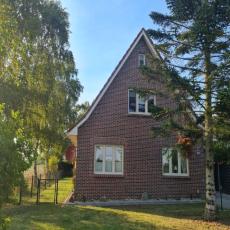 Idyllisches Ferienhaus mit Garten und Deichblick im Außenbe ...
