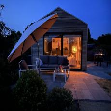 Romantisches Wellnesshaus, komplett eingezäunt mit Sauna un ...