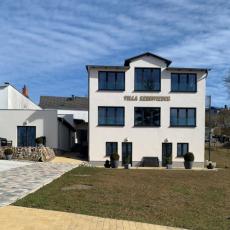 moderne / strandnahe FeWo Terrasse, Hunde kostenlos,Villa Ke ...