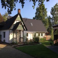 Seezeit, Ferienhaus mit Garten, 10 Minuten fussläufig zum S ...