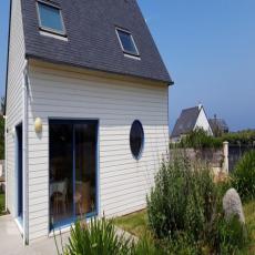 Villa mit Terrasse, Garten und 50 m vom Meer entfernt