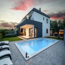 Luxusvilla mit Pool in Meeresnähe, Istrien