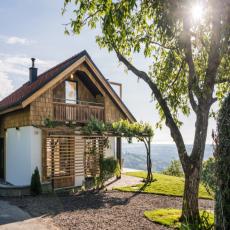 Schilcherhaus mit Whirlpool und Panoramasauna  in den Weinbe ...