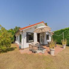 Stilvolles Ferienhaus mit Kamin & sonnigem, umzäuntem Garte ...