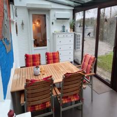 Moderner Ferienbungalow mit beheiztem Wintergarten direkt am ...